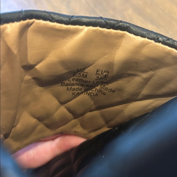 Sam Edelman slides - Picture 7 of 7